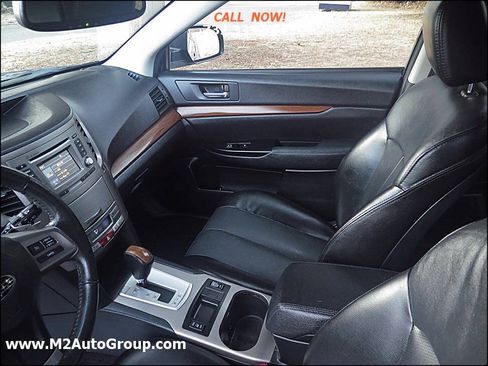 Used 2013 Subaru Outback 2.5i Limited w/ Moonroof Pkg AWD/4WD image 11