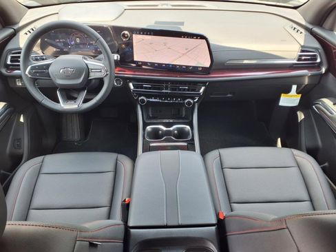 New 2026 Chevrolet Traverse Z71 w/ Driver Confidence Package image 8