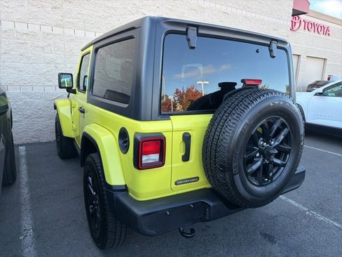 Used 2023 Jeep Wrangler Sport S image 12