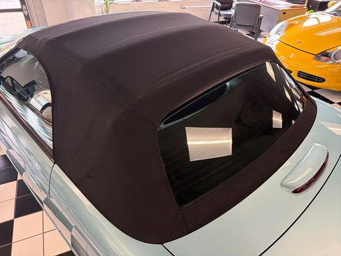 Used 2002 Ford Thunderbird Deluxe image 11