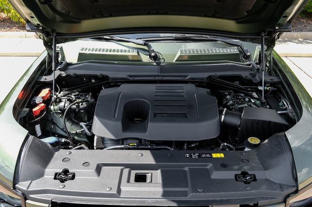 New 2026 Land Rover Defender 110 X-Dynamic SE AWD/4WD image 63