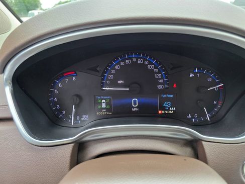 Used 2015 Cadillac SRX Luxury FWD image 16