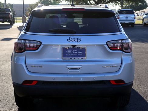 Used 2025 Jeep Compass Limited AWD/4WD image 15