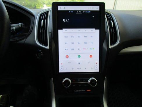 Used 2024 Ford Edge SEL w/ Convenience Package image 15