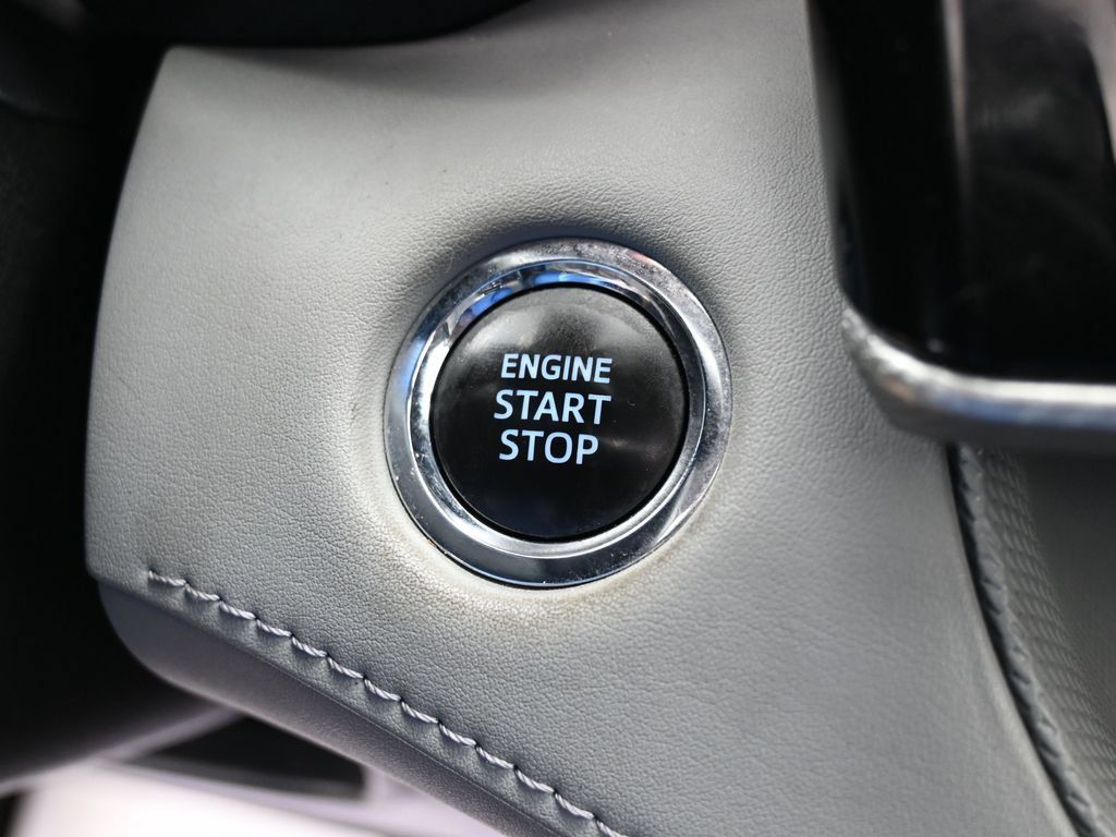 Used 2022 Toyota Highlander Platinum AWD/4WD image 19