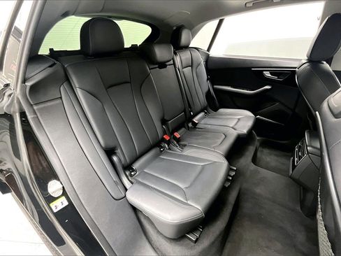 Used 2023 Audi Q8 Premium Plus w/ Premium Plus Package image 28
