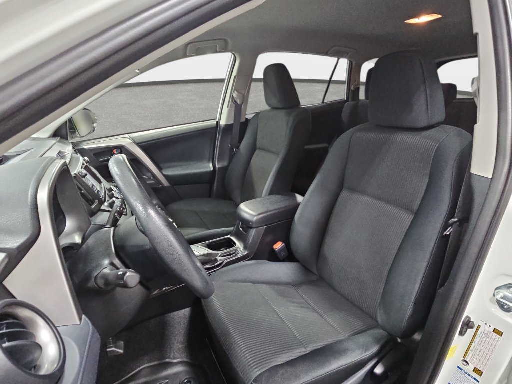 Used 2017 Toyota RAV4 LE w/ All Weather Liner Package AWD/4WD image 17