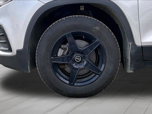 Used 2018 Chevrolet Trax LT w/ LT Convenience Package AWD/4WD image 9