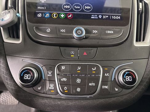 Used 2024 Chevrolet Malibu LT image 17