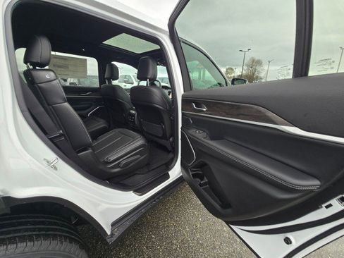 New 2026 Jeep Grand Cherokee L Limited AWD/4WD image 14