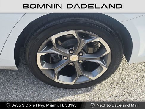 Used 2021 Chevrolet Malibu LT image 8