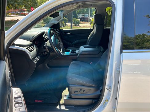 Used 2015 GMC Yukon SLE AWD/4WD image 10