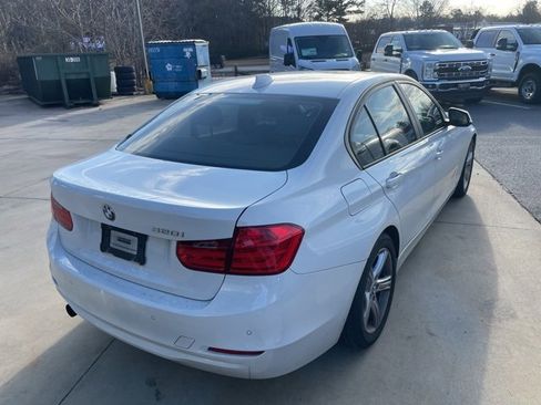 Used 2014 BMW 320i Sedan image 3