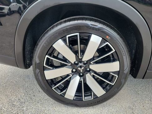 New 2025 Mitsubishi Outlander SE image 7