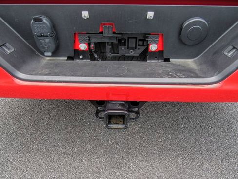 New 2025 GMC Sierra 1500 Elevation image 6