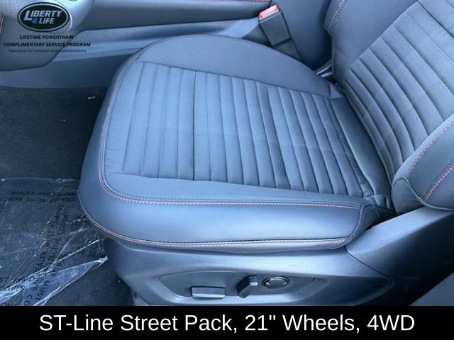 Used 2027 Ford Explorer ST-Line w/ Premium Package AWD/4WD image 36