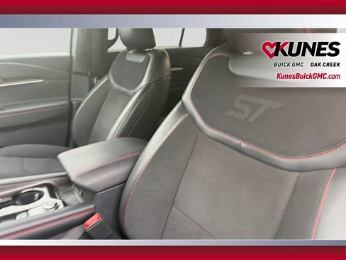 Used 2025 Ford Explorer ST AWD/4WD image 23