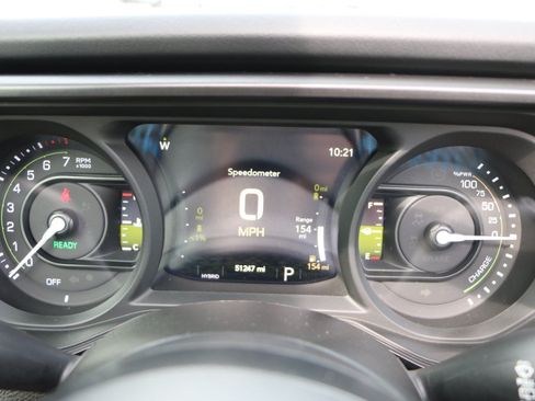 Used 2024 Jeep Wrangler Unlimited Rubicon 4xe AWD/4WD image 31