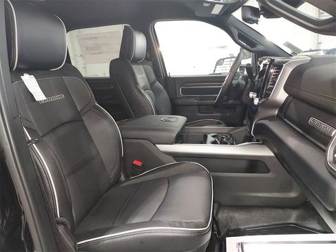 New 2026 RAM 5500 Tradesman w/ Laramie Trim Package image 30