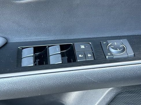 Used 2020 Lexus UX 200 F Sport w/ F Sport Premium Package FWD image 13