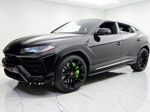 Used 2019 Lamborghini Urus AWD/4WD image 1