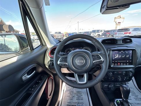 Used 2023 Jeep Renegade Trailhawk image 14