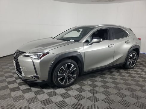 Used 2019 Lexus UX 200 w/ Accessory Package 2 FWD image 7
