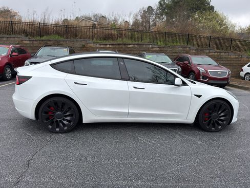 Used 2023 Tesla Model 3 Performance image 4
