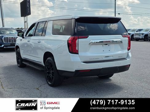 Used 2023 GMC Yukon XL SLT w/ SLT Luxury Package AWD/4WD image 5