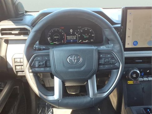 Used 2025 Toyota Tacoma 4x4 Double Cab Hybrid w/ Tow Tech Package image 17