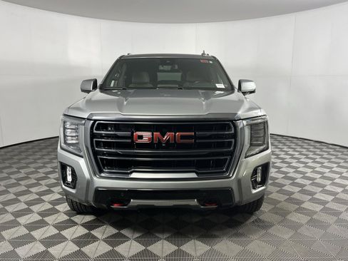 Used 2023 GMC Yukon XL AT4 image 10