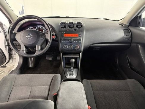 Used 2011 Nissan Altima 2.5 S FWD image 24