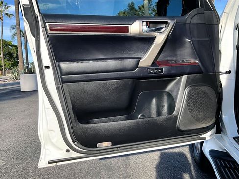 Used 2019 Lexus GX 460 Luxury image 20