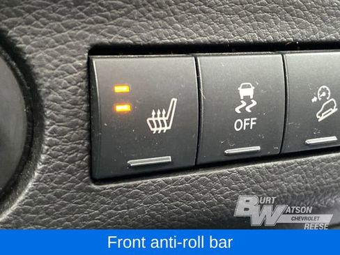 Used 2018 Jeep Wrangler Unlimited Sahara w/ Connectivity Group image 45