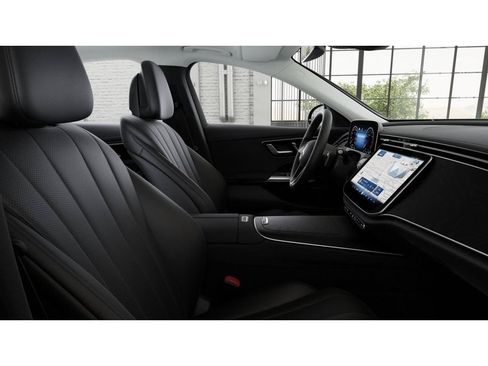New 2027 Mercedes-Benz E 450 4MATIC Sedan image 4