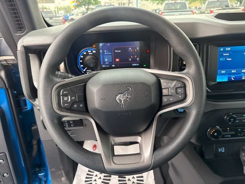 Certified 2023 Ford Bronco 2-Door AWD/4WD image 16
