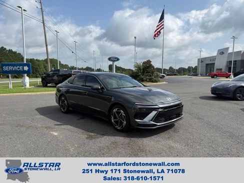 Used 2025 Hyundai Sonata SEL FWD image 1