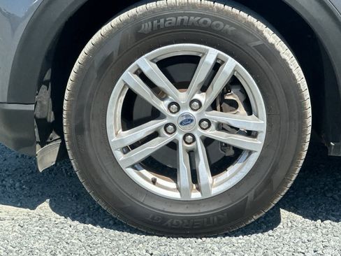 Used 2022 Ford Explorer XLT RWD image 34