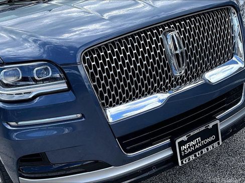 Used 2023 Lincoln Navigator L Reserve AWD/4WD image 40