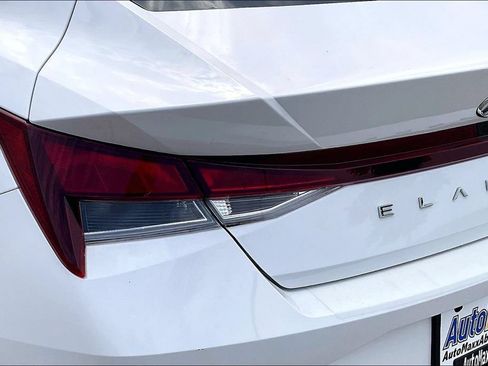 Used 2023 Hyundai Elantra SEL w/ Convenience Package FWD image 28