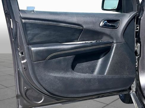 Used 2020 Dodge Journey Crossroad FWD image 21