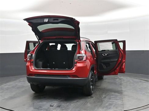 New 2026 Jeep Compass Latitude image 48