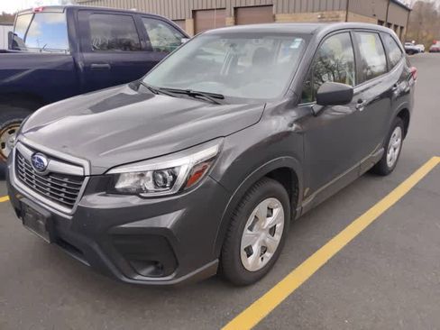 Used 2020 Subaru Forester image 4