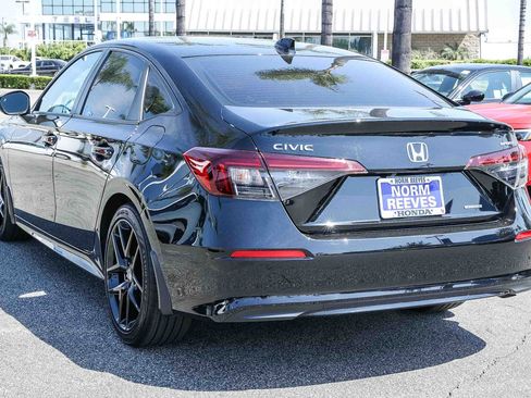 Certified 2025 Honda Civic Sport image 4