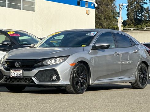 Used 2018 Honda Civic EX image 9