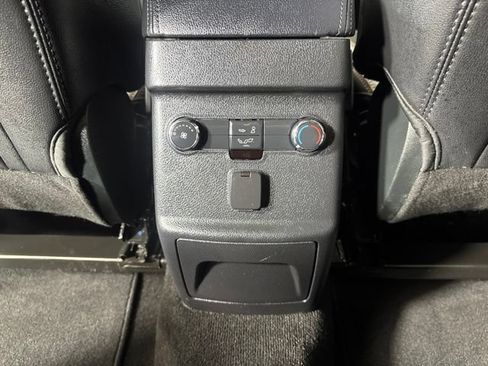 Certified 2019 Ford Explorer XLT w/ Equipment Group 202A AWD/4WD image 13