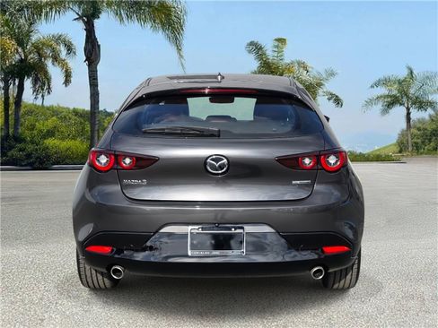 Used 2022 MAZDA MAZDA3 s image 5