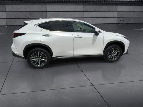 Certified 2025 Lexus NX 250 FWD w/ Accessory Package (Z2) image 9