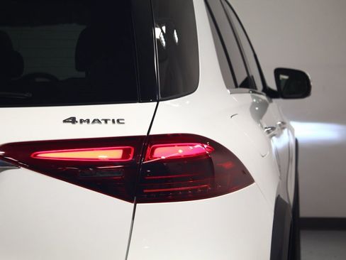 Used 2025 Mercedes-Benz GLE 350 4MATIC image 13