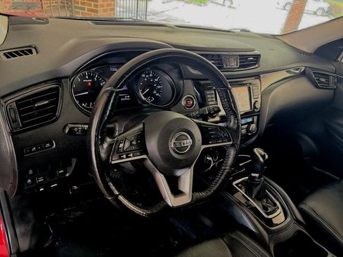 Used 2018 Nissan Rogue Sport SL AWD/4WD image 14